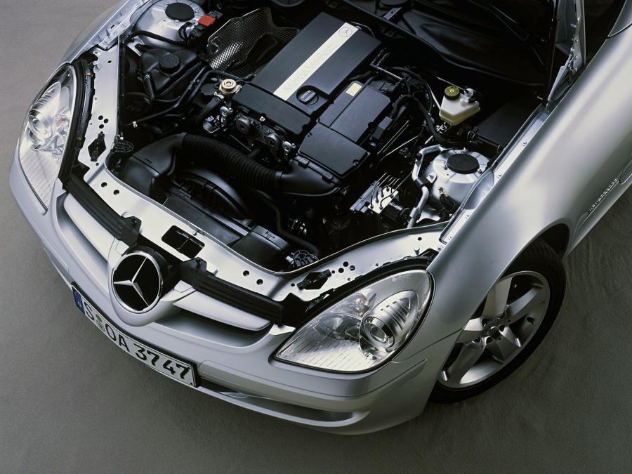  Mercedes-Benz SLK350 2005 года  (фото 3 из 103)